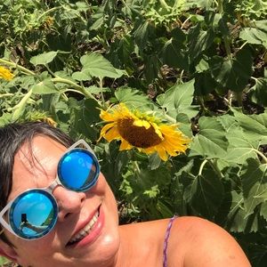 Meet your Posher, Sandra